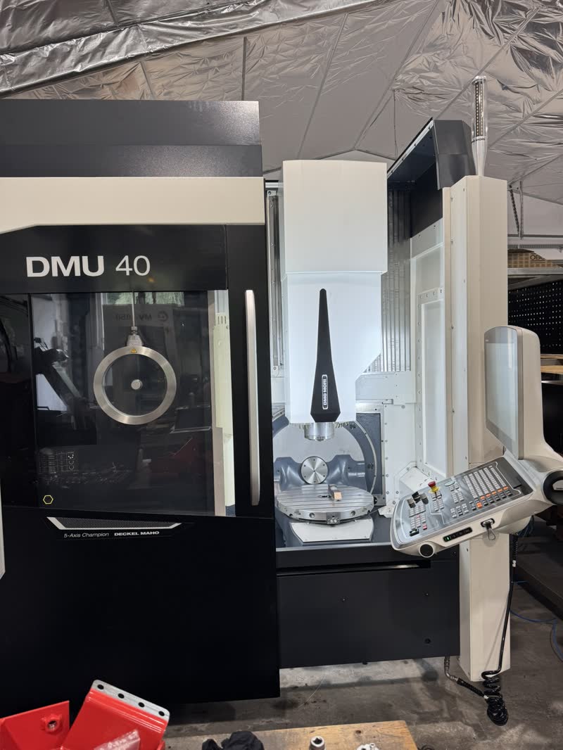 DMG MORI DMU 40 5 tengelyes megmunkálóközpont a bólyi műhelyben